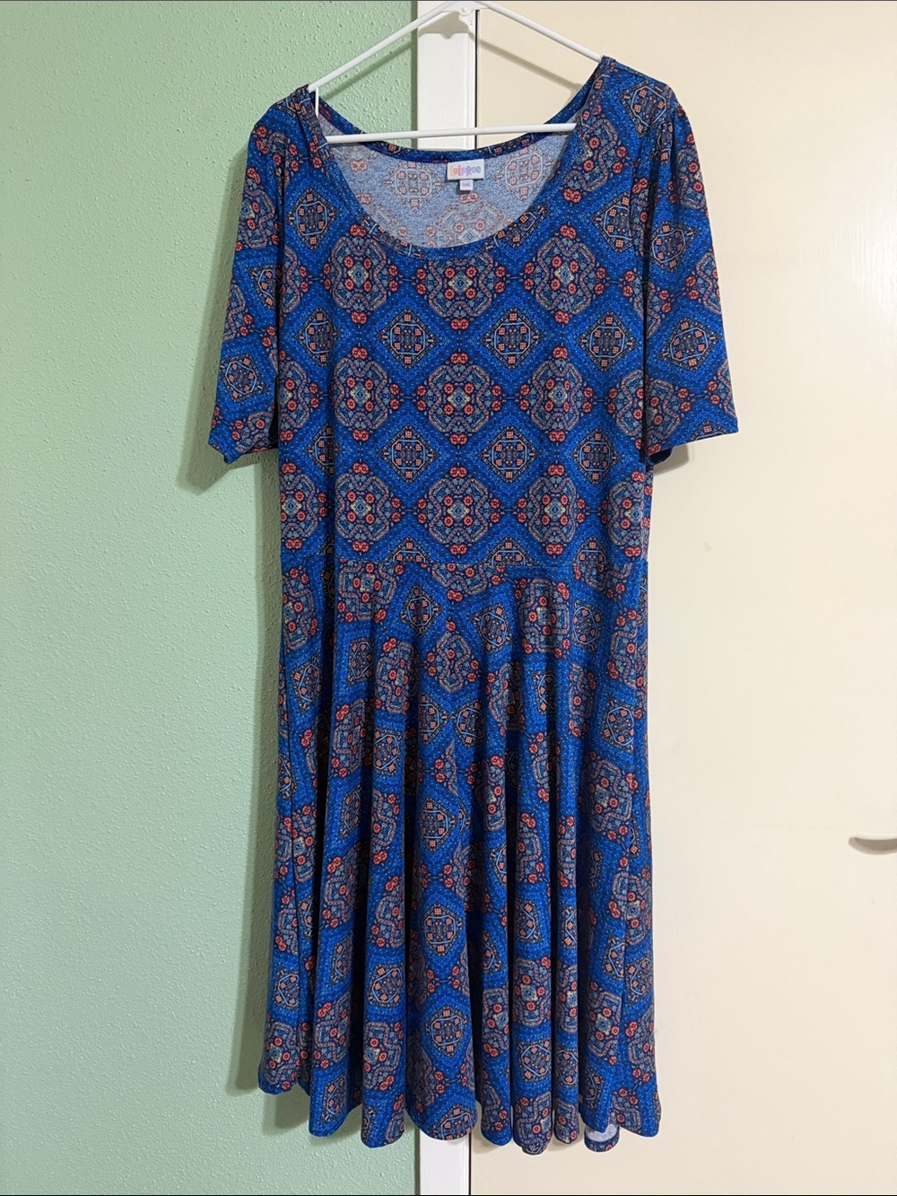 LuLaRoe LLR Nicole 3XL XXXL Blue Patterned Scoop Neck Women’s Dress EUC
